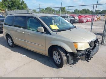  Salvage Chrysler Town & Country