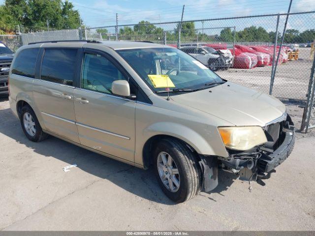  Salvage Chrysler Town & Country