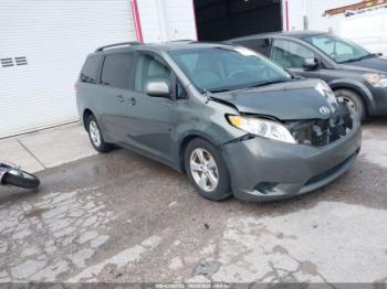  Salvage Toyota Sienna