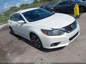  Salvage Nissan Altima