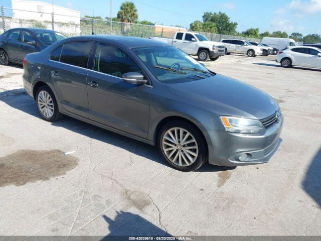  Salvage Volkswagen Jetta