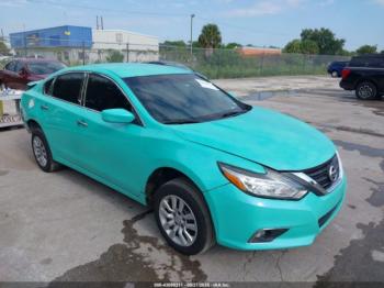  Salvage Nissan Altima