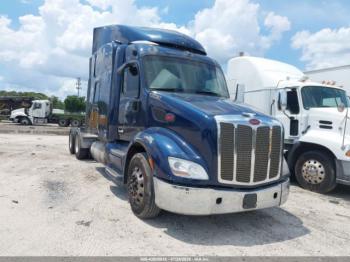  Salvage Peterbilt 579