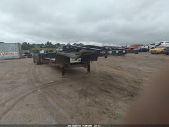  Salvage Pratt Industries Inc Trailer