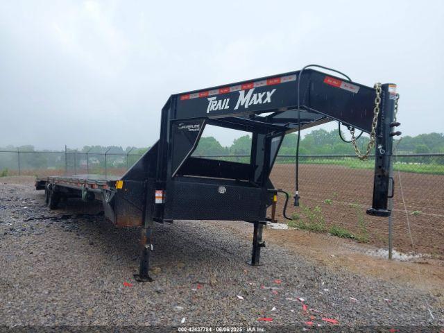  Salvage Trailmaxx Gooseneck Flatbed