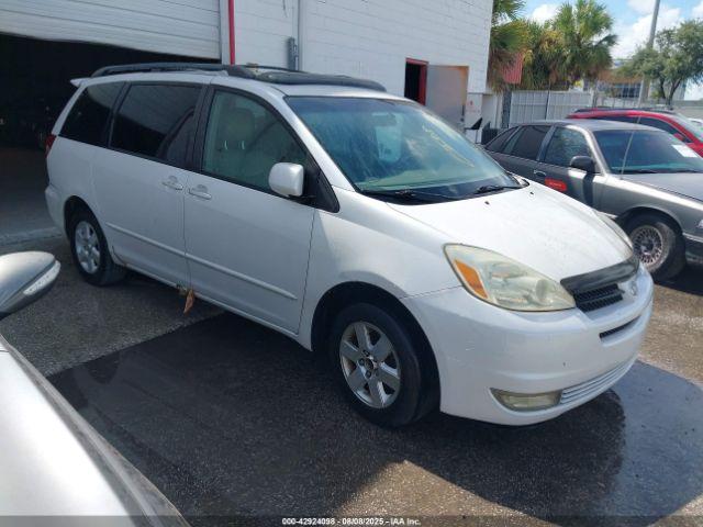  Salvage Toyota Sienna
