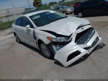  Salvage Ford Fusion