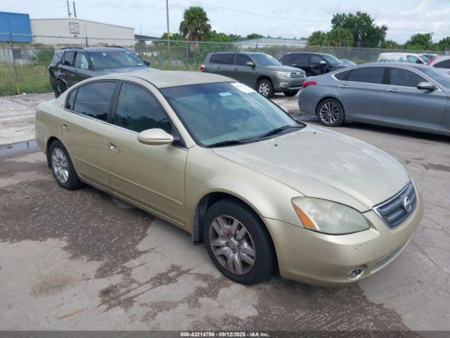  Salvage Nissan Altima