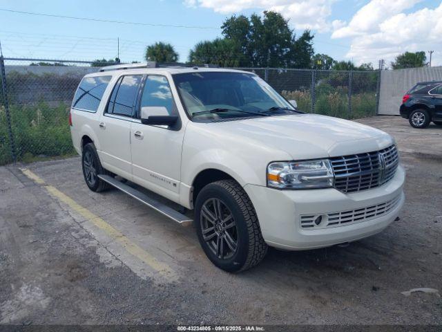  Salvage Lincoln Navigator