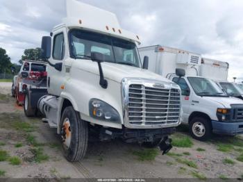  Salvage Freightliner Cascadia 125