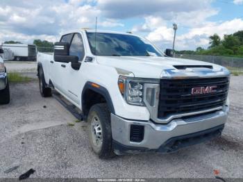  Salvage General Motors Sierra 2500HD