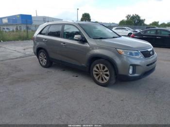  Salvage Kia Sorento