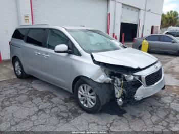  Salvage Kia Sedona