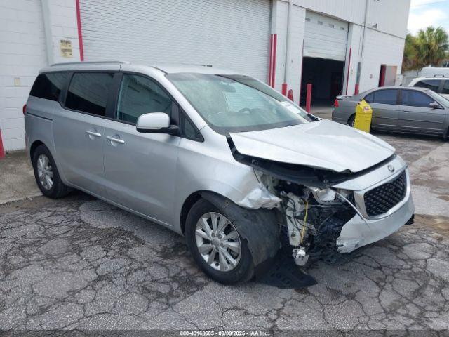 Salvage Kia Sedona
