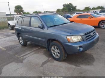  Salvage Toyota Highlander