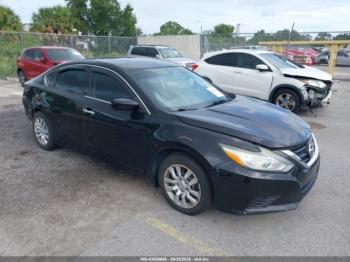  Salvage Nissan Altima