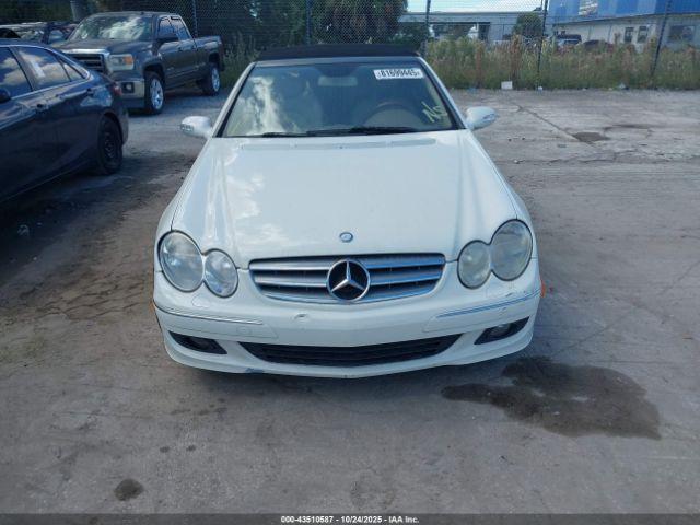 Mercedes-Benz Clk-class Image 8