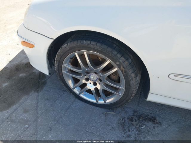 Mercedes-Benz Clk-class Image 9