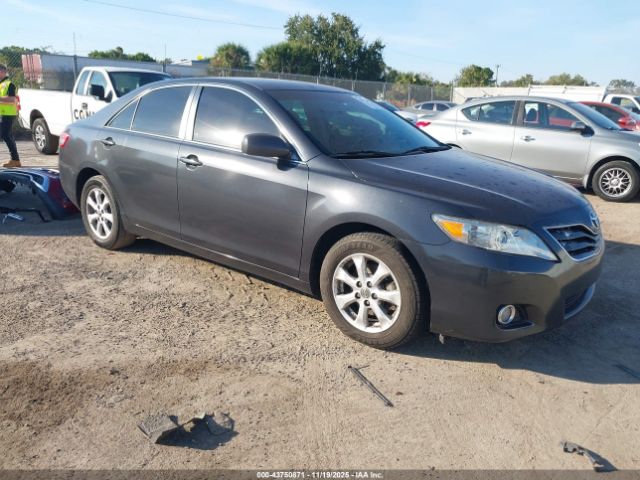 Toyota Camry Le Image 1