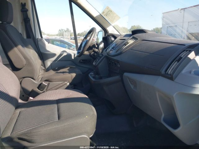 Ford Transit Image 7