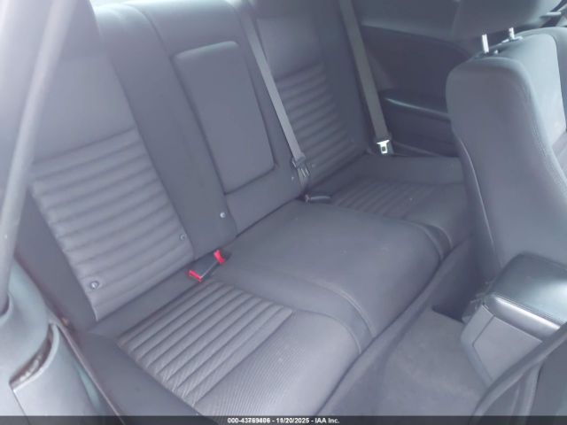 Dodge Challenger Sxt Image 8