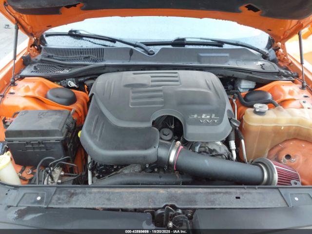 Dodge Challenger Sxt Image 7