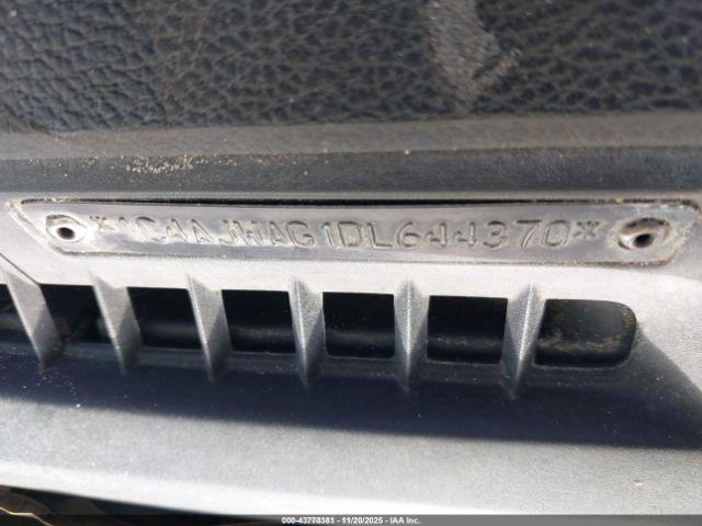 Jeep Wrangler Sport Image 10