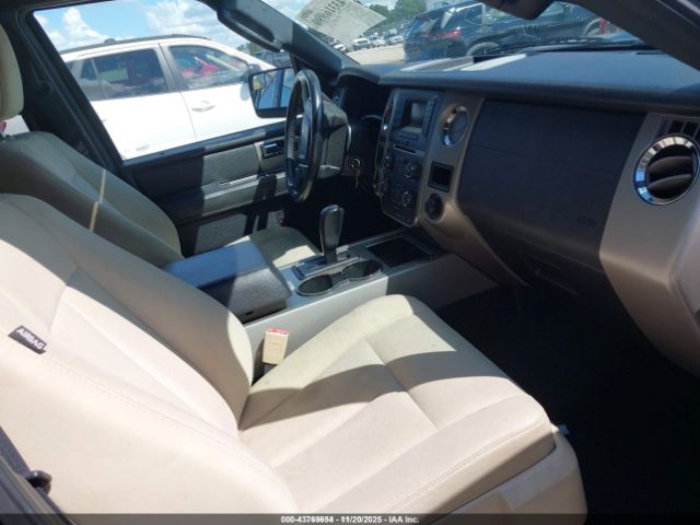 Ford Expedition Xlt Image 6