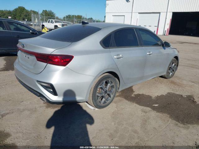 Kia Forte Lxs Image 4