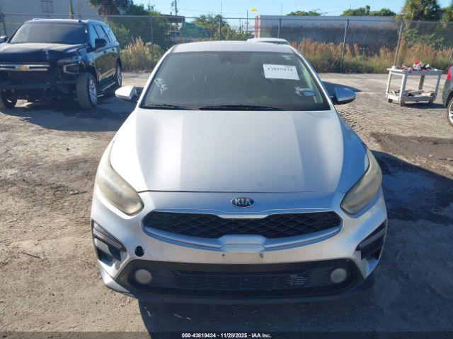 Kia Forte Lxs Image 14