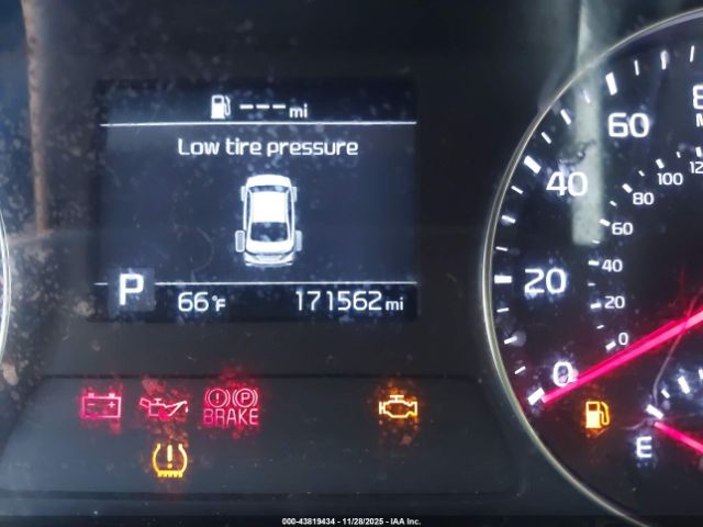 Kia Forte Lxs Image 15