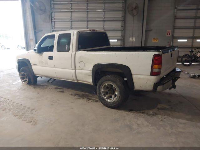 GMC Sierra 2500 Sl Image 4