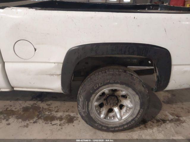 GMC Sierra 2500 Sl Image 10