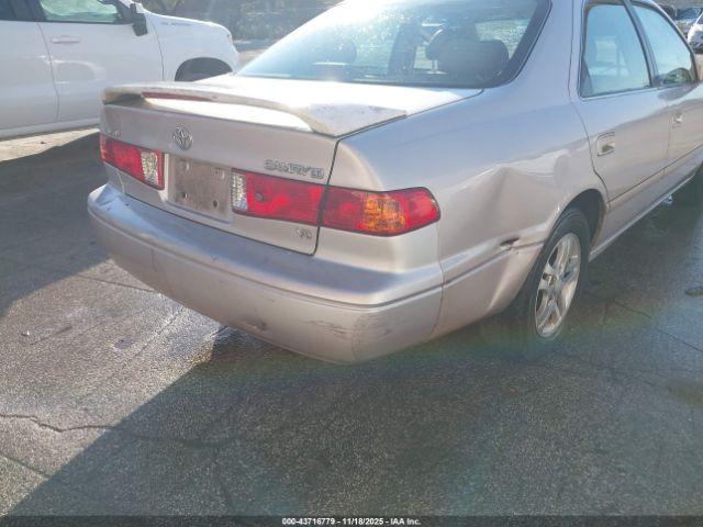 Toyota Camry Le V6 Image 12