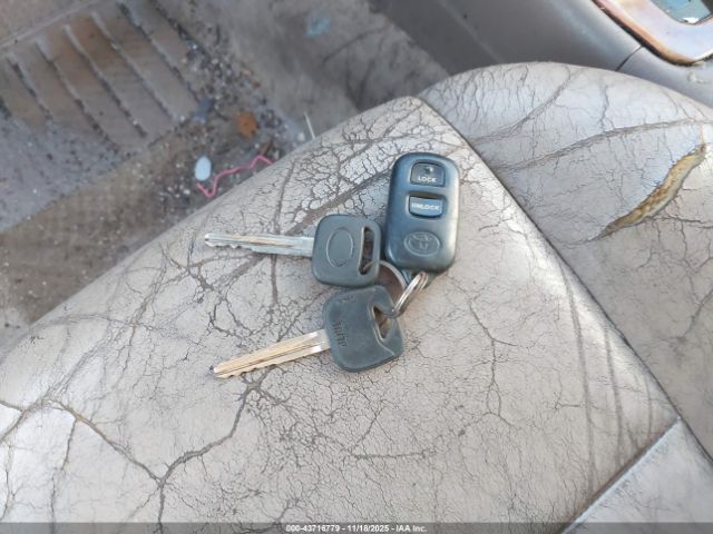 Toyota Camry Le V6 Image 10