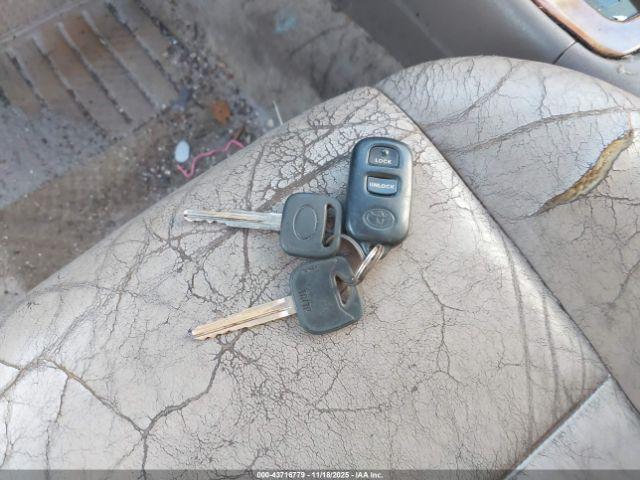 Toyota Camry Le V6 Image 10