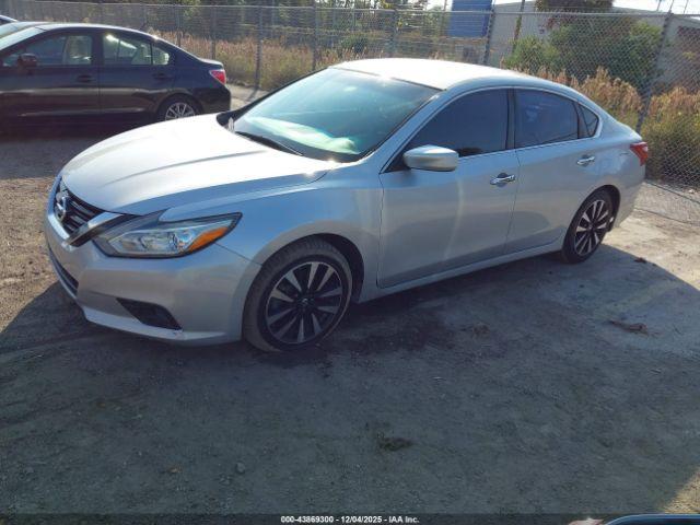 Nissan Altima 2.5 Sv Image 4