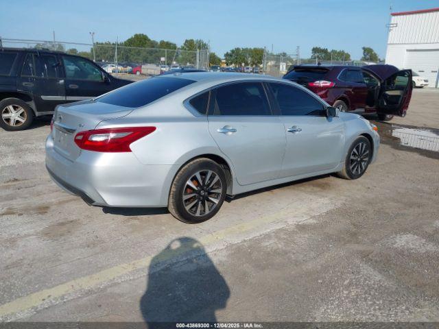 Nissan Altima 2.5 Sv Image 7