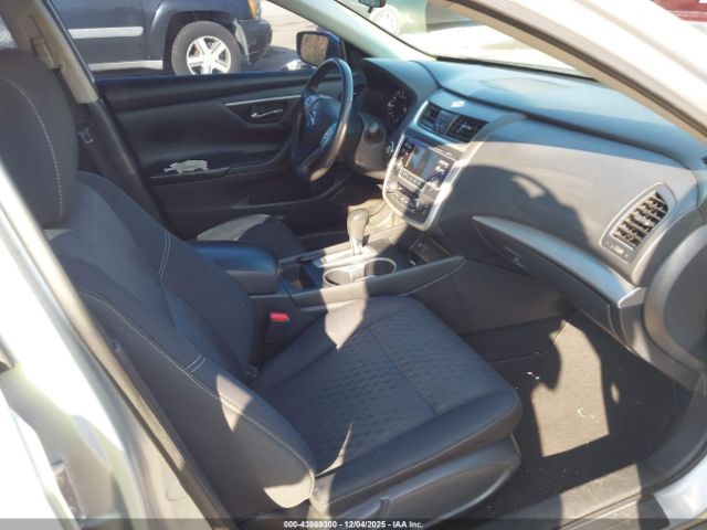 Nissan Altima 2.5 Sv Image 3