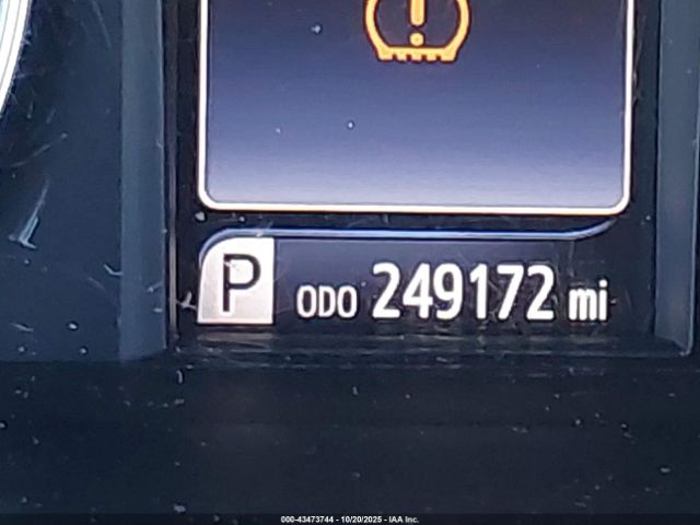 Toyota Camry Le Image 14