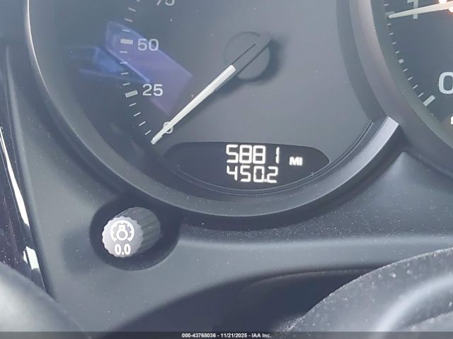 Porsche Macan T Image 3