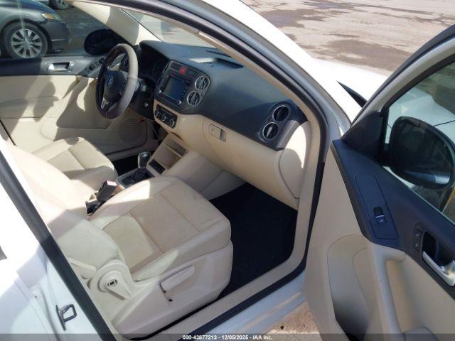 Volkswagen Tiguan Se Image 5