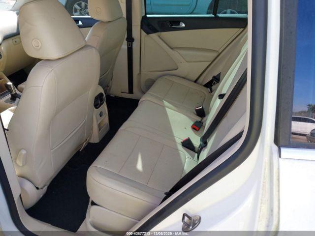 Volkswagen Tiguan Se Image 8