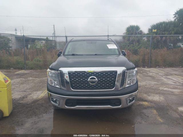 Nissan Titan Sv Image 2