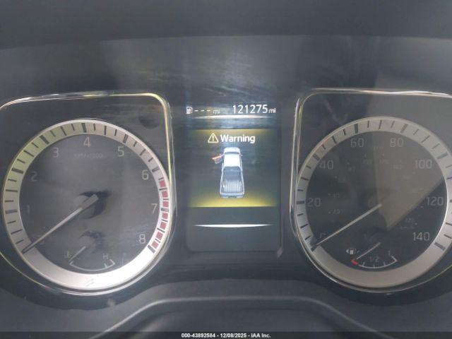 Nissan Titan Sv Image 3