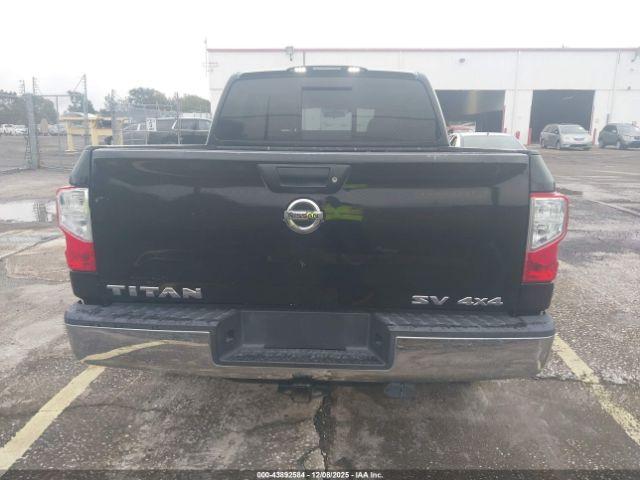 Nissan Titan Sv Image 4