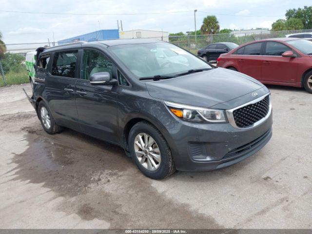  Salvage Kia Sedona