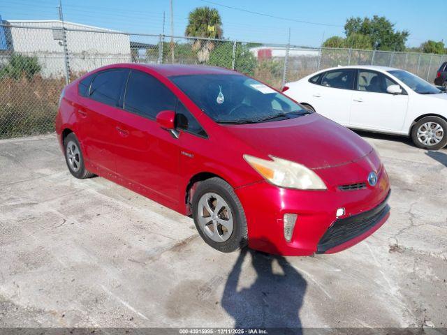  Salvage Toyota Prius