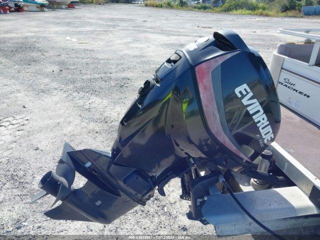 Tracker Marine Sun Tracker Image 7