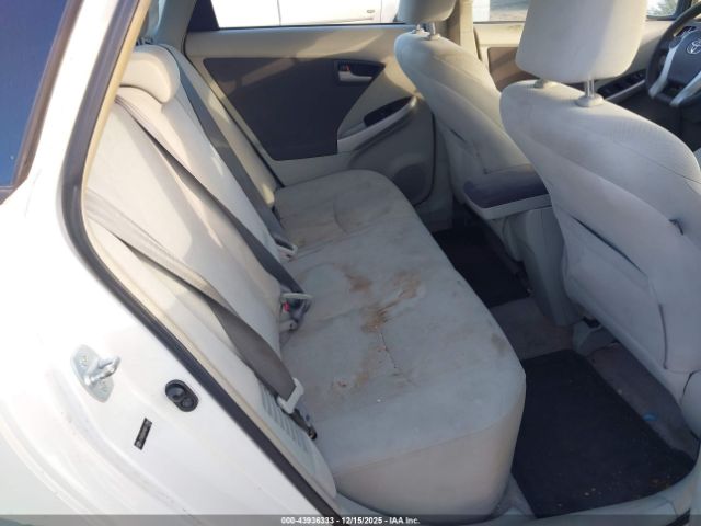 Toyota Prius Ii Image 10